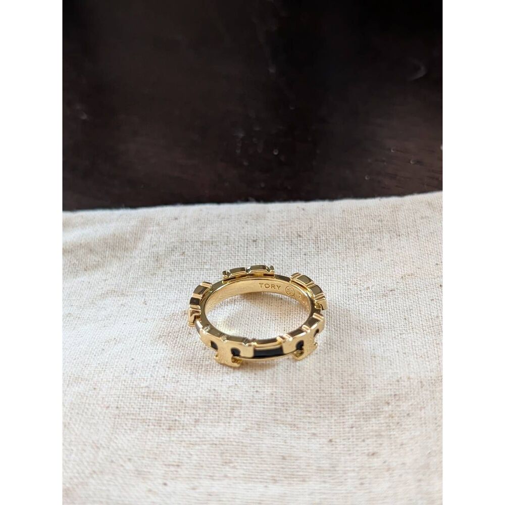 TORY BURCH Serif  T Logo Black Enamel Stackable Ring Size 7 - Picture 3 of 4
